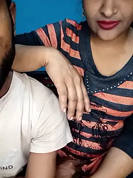 Snapshot of CoupleShow_432 chatting on 11/16/25, 01:17 CoupleShow 432 online show from 11/16/25, 01:17