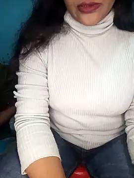 Snapshot of CoupleShow_432 chatting on 11/24/25, 03:45 CoupleShow 432 online show from 11/24/25, 03:45