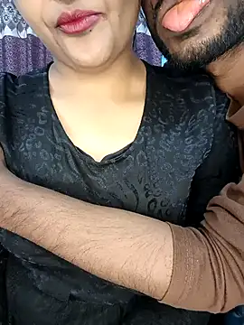 Snapshot of CoupleShow_432 chatting on 01/11/26, 02:22 CoupleShow 432 online show from 01/11/26, 02:22