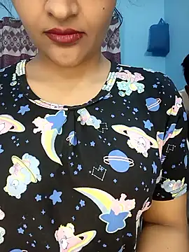 Snapshot of CoupleShow_432 chatting on 01/15/26, 03:16 CoupleShow 432 online show from 01/15/26, 03:16