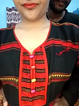 Snapshot of CoupleShow_432 chatting on 01/17/26, 07:57 CoupleShow 432 online show from 01/17/26, 07:57