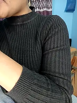 Snapshot of CoupleShow_432 chatting on 02/01/26, 06:17 CoupleShow 432 online show from 02/01/26, 06:17