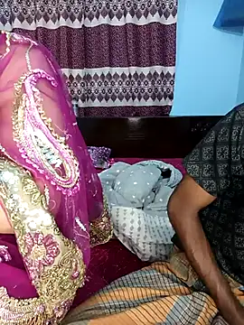 Snapshot of CoupleShow_432 chatting on 02/07/26, 10:08 CoupleShow 432 online show from 02/07/26, 10:08