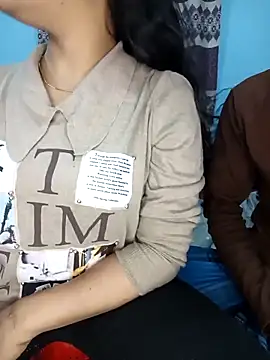 Snapshot of CoupleShow_432 chatting on 02/09/26, 01:48 CoupleShow 432 online show from 02/09/26, 01:48