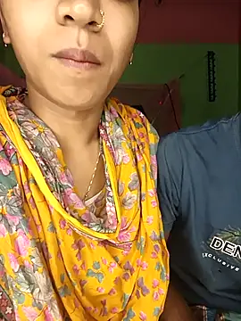 Snapshot of CoupleShow_432 chatting on 03/04/26, 04:57 CoupleShow 432 online show from 03/04/26, 04:57