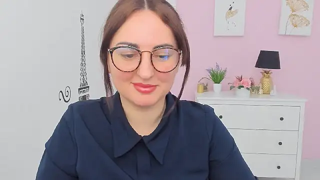 Snapshot of NoraSimons chatting on 03/11/26, 05:57 NoraSimons online show from 03/11/26, 05:57