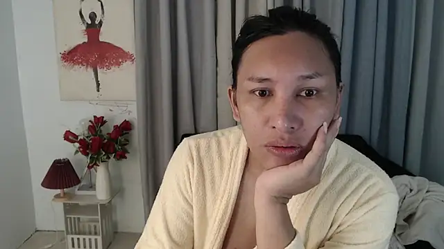 Snapshot of KeraMitenaa chatting on 10/22/25, 11:04 KeraMitenaa online show from 10/22/25, 11:04