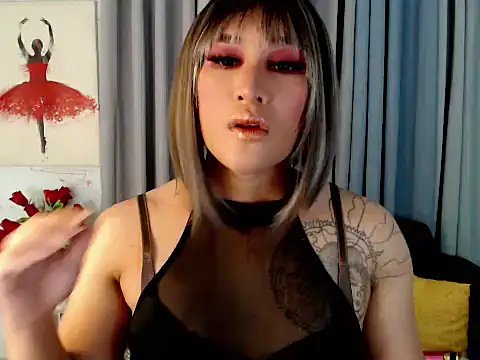 Snapshot of KeraMitenaa chatting on 10/27/25, 09:24 KeraMitenaa online show from 10/27/25, 09:24