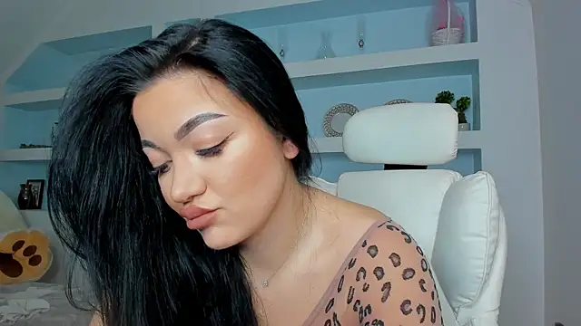 juliexxx online show from 01/18/26, 05:39