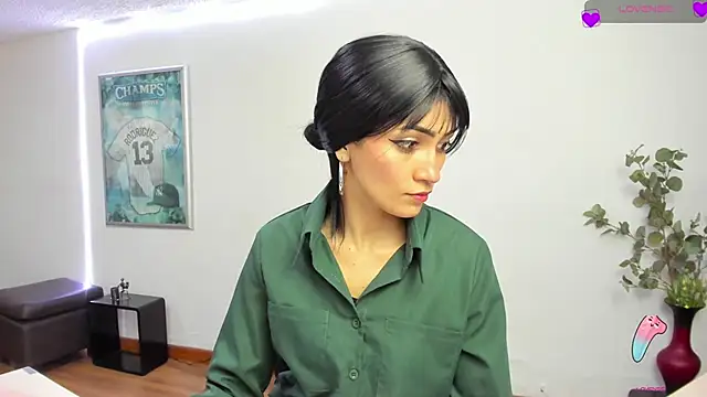 chloehanna online show from 06/01/26, 01:02