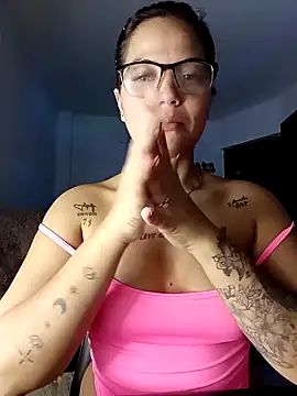 Snapshot of tattyHot95 chatting on 03/03/26, 12:55 tattyHot95 online show from 03/03/26, 12:55