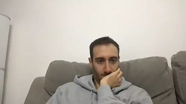 Snapshot of LukaShyGuy chatting on 01/09/26, 09:45 LukaShyGuy online show from 01/09/26, 09:45