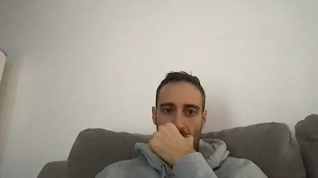 Snapshot of LukaShyGuy chatting on 01/10/26, 01:46 LukaShyGuy online show from 01/10/26, 01:46