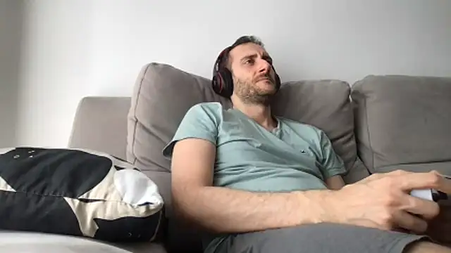 LukaShyGuy online show from 06/06/26, 07:57