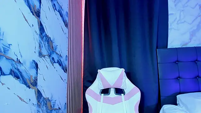 Snapshot of Scarlet_DLuce chatting on 01/06/26, 09:02 Scarlet DLuce online show from 01/06/26, 09:02