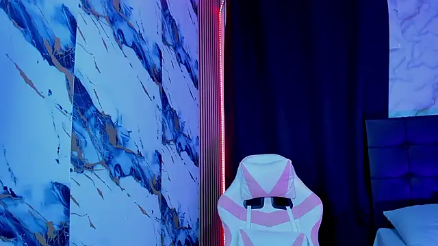 Snapshot of Scarlet_DLuce chatting on 02/09/26, 09:02 Scarlet DLuce online show from 02/09/26, 09:02