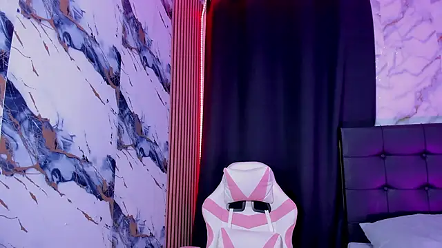 Snapshot of Scarlet_DLuce chatting on 02/12/26, 09:04 Scarlet DLuce online show from 02/12/26, 09:04