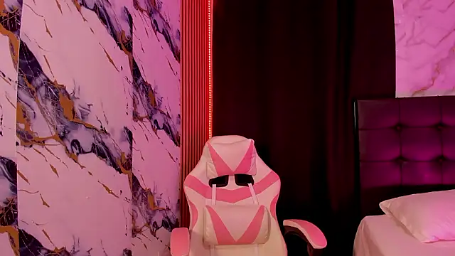 Snapshot of Scarlet_DLuce chatting on 02/28/26, 08:59 Scarlet DLuce online show from 02/28/26, 08:59