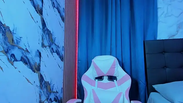 Snapshot of Scarlet_DLuce chatting on 03/18/26, 09:01 Scarlet DLuce online show from 03/18/26, 09:01