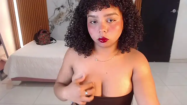 rosselyn  online show from 10/30/25, 07:25