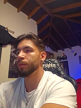 Snapshot of JACKSON_STIFLER chatting on 12/01/25, 10:59 JACKSON STIFLER online show from 12/01/25, 10:59