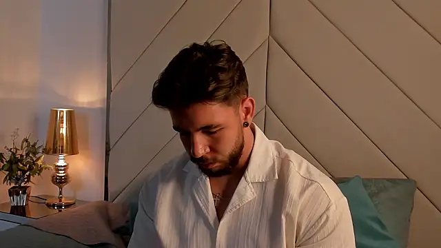 Snapshot of JACKSON_STIFLER chatting on 03/08/26, 11:30 JACKSON STIFLER online show from 03/08/26, 11:30