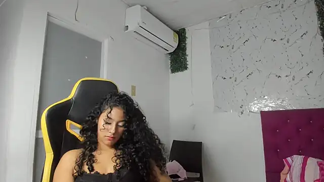 emily stars1 online show from 02/03/26, 06:22