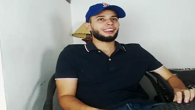 Maxcole 07 online show from 11/02/25, 08:44