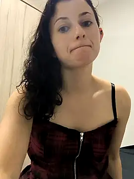 Snapshot of Meiii27 chatting on 11/28/25, 02:58 Meiii27 online show from 11/28/25, 02:58