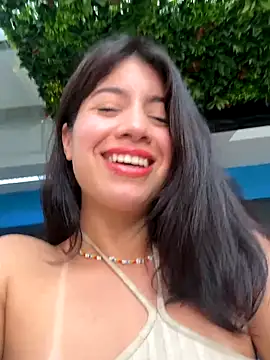 Snapshot of LisaMartinez34 chatting on 12/04/25, 07:11 LisaMartinez34 online show from 12/04/25, 07:11