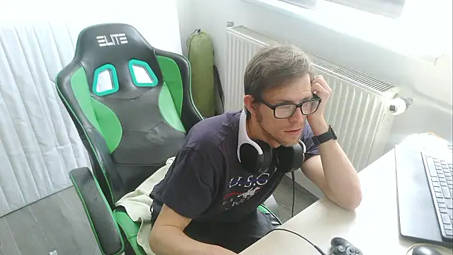 StephPra94 online show from 05/22/26, 12:22