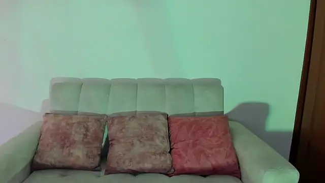 miadaviesx online show from 11/06/25, 01:12