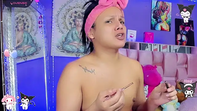 Zulema Zahirx online show from 10/28/25, 11:29