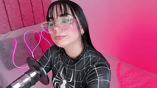 laana foxx online show from 05/30/26, 10:51