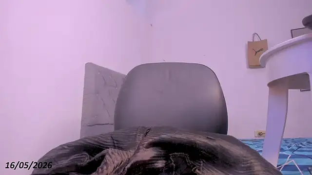 AnthonellaBrowm online show from 05/16/26, 07:56