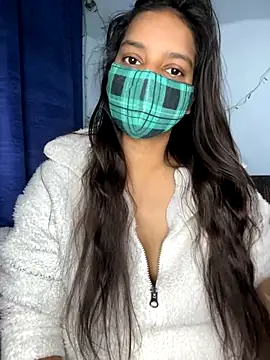 Cute Marina online show from 11/17/25, 05:46