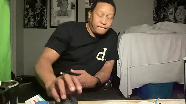 Snapshot of OnGodV1Ooutta10 chatting on 11/07/25, 05:29 OnGodV1Ooutta10 online show from 11/07/25, 05:29