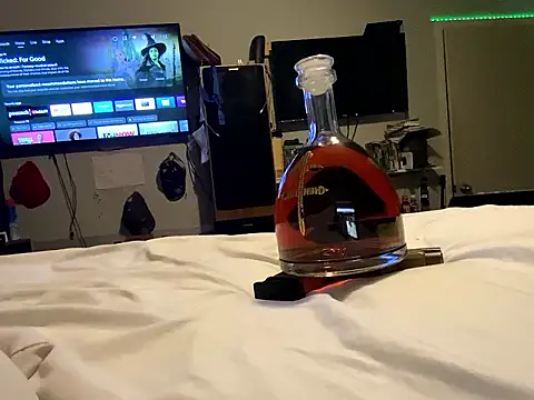 Snapshot of OnGodV1Ooutta10 chatting on 01/06/26, 12:03 OnGodV1Ooutta10 online show from 01/06/26, 12:03