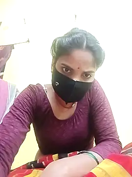 Shreya-750 online show from 11/19/25, 04:07