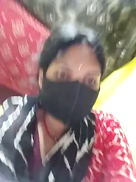 Snapshot of Shreya-750 chatting on 01/10/26, 11:42 Shreya-750 online show from 01/10/26, 11:42