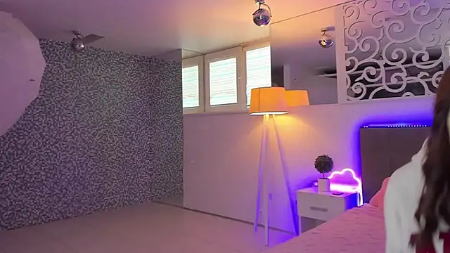 LuisaClover online show from 01/17/26, 01:05