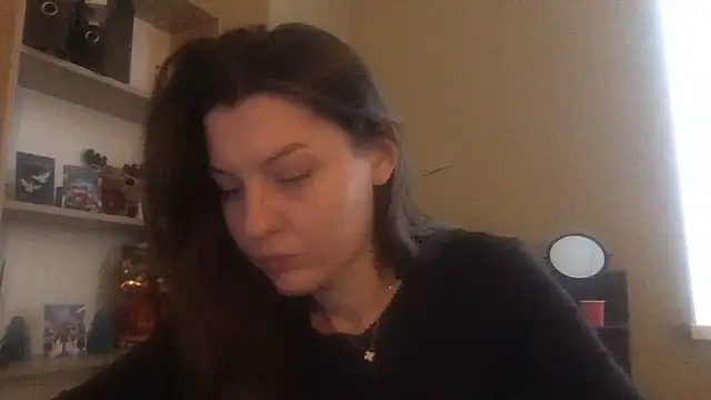 DollyRoma online show from 12/18/25, 09:37