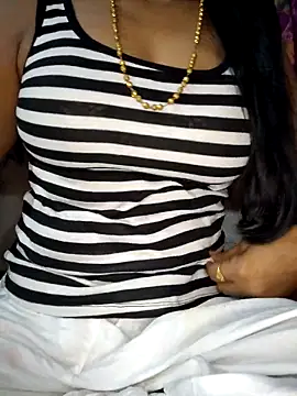 Snapshot of Ezabelljohn chatting on 04/02/26, 06:11 Ezabelljohn online show from 04/02/26, 06:11