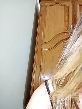 Snapshot of indilasixeey chatting on 02/01/26, 12:53 indilasixeey online show from 02/01/26, 12:53