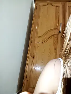 Snapshot of indilasixeey chatting on 02/13/26, 01:56 indilasixeey online show from 02/13/26, 01:56