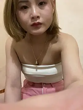 Emma sexy98 online show from 10/27/25, 07:40