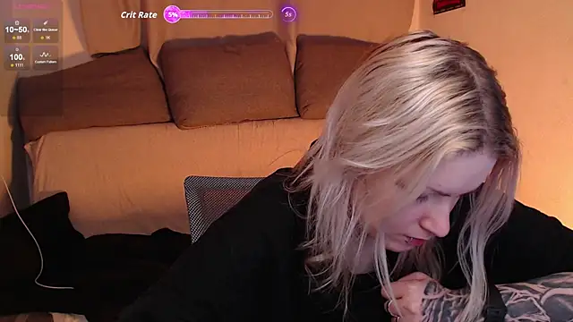 CherryNight6 online show from 12/22/25, 10:07