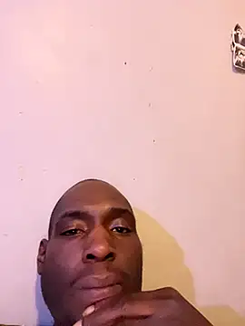 Snapshot of DiabloDicc74 chatting on 10/25/25, 03:47 DiabloDicc74 online show from 10/25/25, 03:47