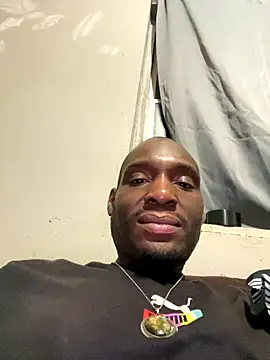 Snapshot of DiabloDicc74 chatting on 11/28/25, 02:03 DiabloDicc74 online show from 11/28/25, 02:03