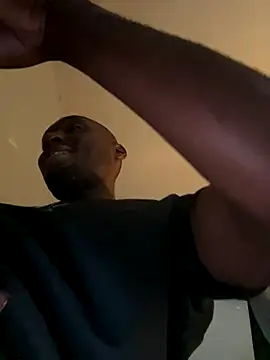 Snapshot of DiabloDicc74 chatting on 12/03/25, 04:42 DiabloDicc74 online show from 12/03/25, 04:42